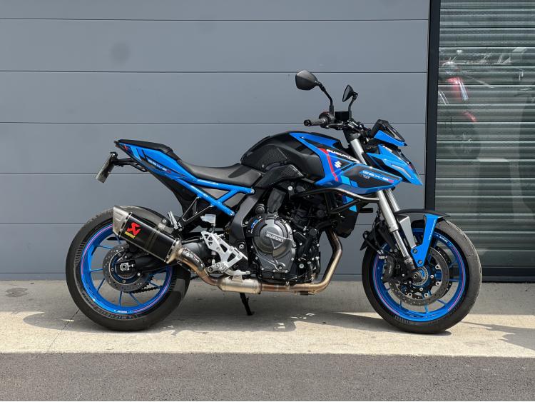 SUZUKI GSX-8S