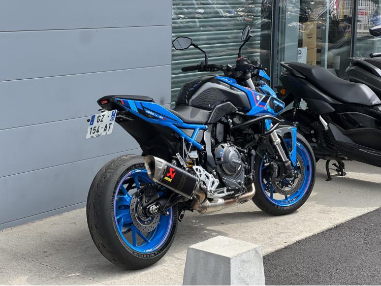 SUZUKI GSX-8S
