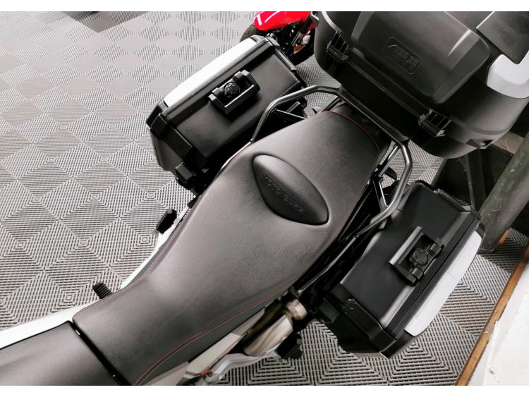 MOTO GUZZI V85 TT TRAVEL PACK 850 - V 85 - ELIGIBLE PERMIS A2 - V85TT