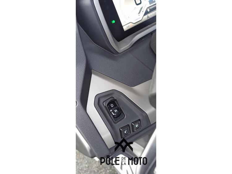 PIAGGIO MP3 530 HPE EXCLUSIVE