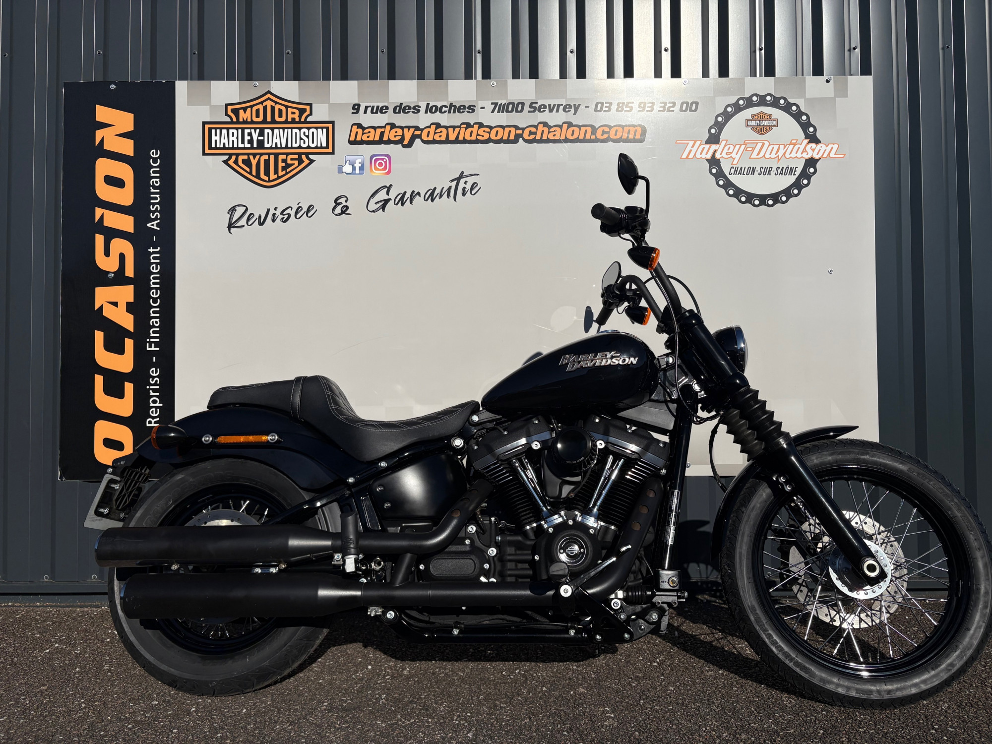 HARLEY-DAVIDSON SOFTAIL STREET BOB 1745