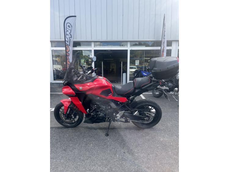 YAMAHA TRACER 9