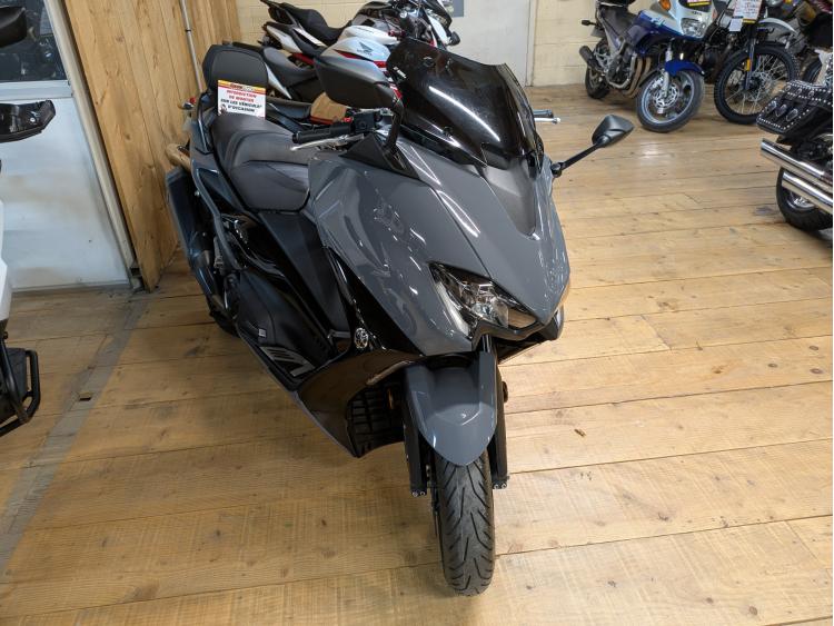 YAMAHA XP T-MAX 560 TECH MAX