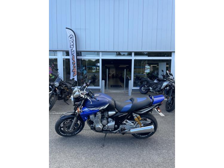 YAMAHA XJR 1300