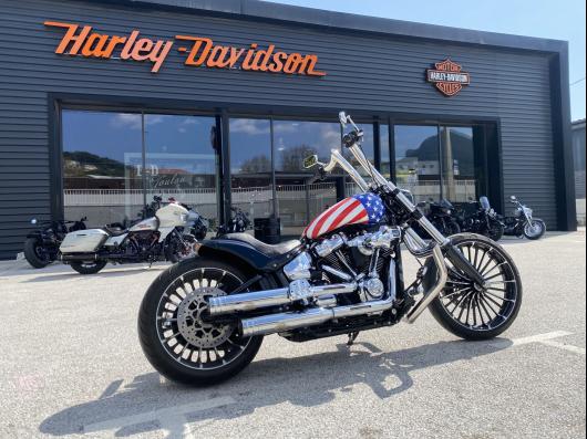 HARLEY-DAVIDSON SOFTAIL BREAKOUT 1868