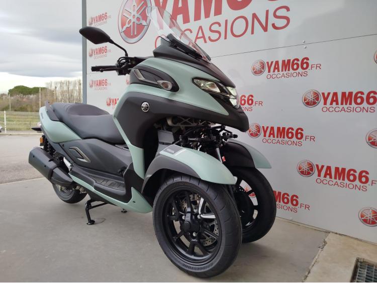 YAMAHA TRICITY 300