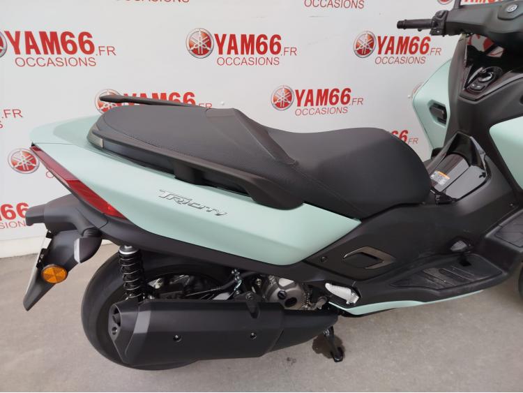 YAMAHA TRICITY 300