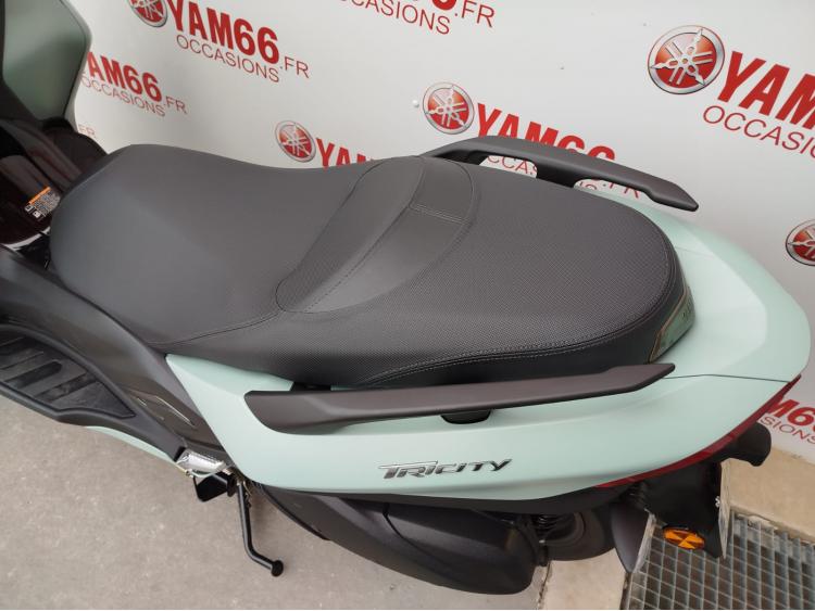 YAMAHA TRICITY 300