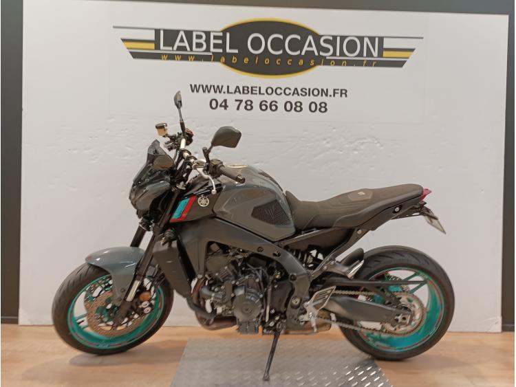 YAMAHA MT 09