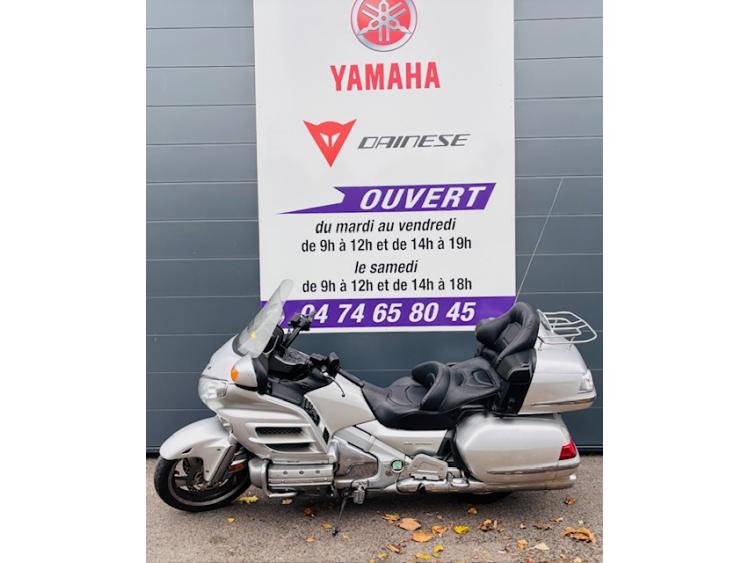 HONDA GL1800 GOLDWING