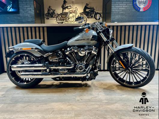 HARLEY-DAVIDSON SOFTAIL BREAKOUT 1923