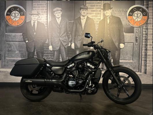 HARLEY-DAVIDSON SPORTSTER NIGHTSTER 975