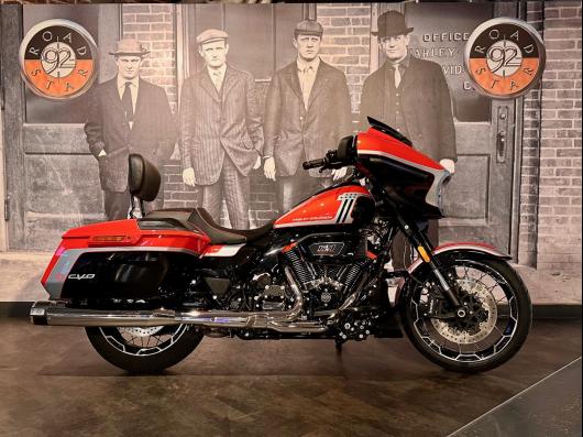 HARLEY-DAVIDSON TOURING STREET GLIDE 1977 CVO 