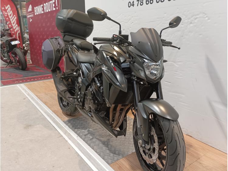 SUZUKI GSX-S 750