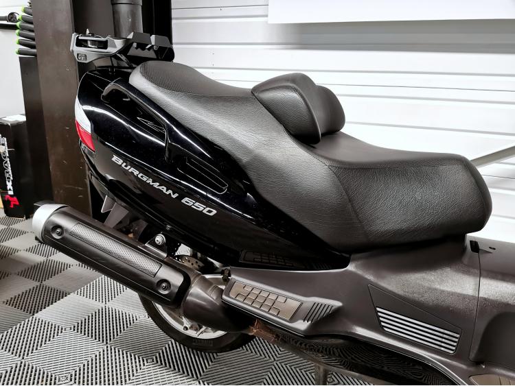 SUZUKI BURGMAN 650 - RESERVE A PRO