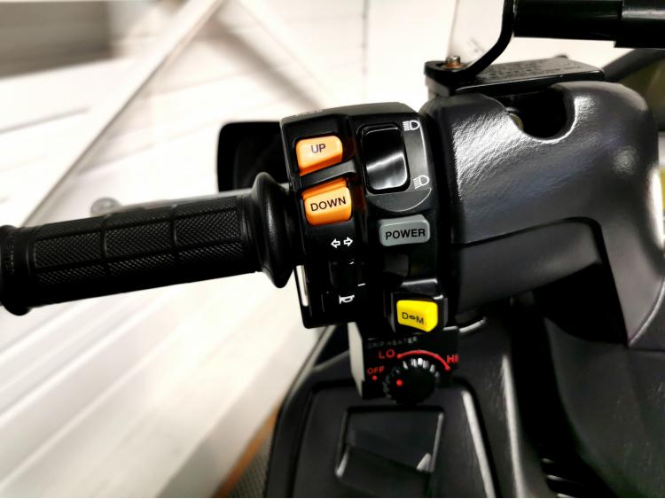SUZUKI BURGMAN 650 - RESERVE A PRO