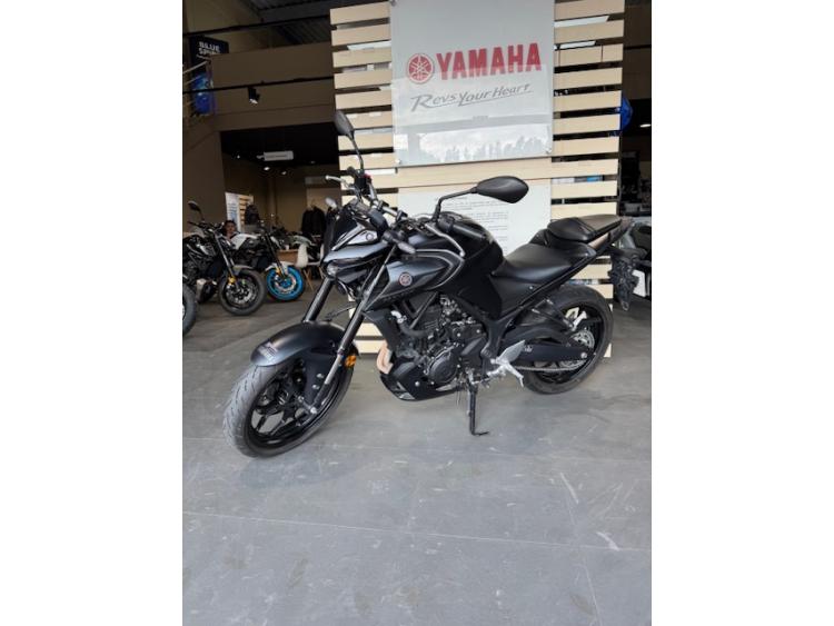 YAMAHA MT-03