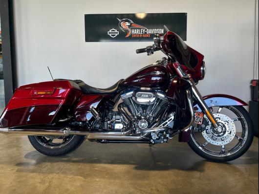 HARLEY-DAVIDSON TOURING STREET GLIDE 1800 CVO