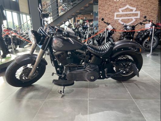 HARLEY-DAVIDSON SOFTAIL SLIM 1690