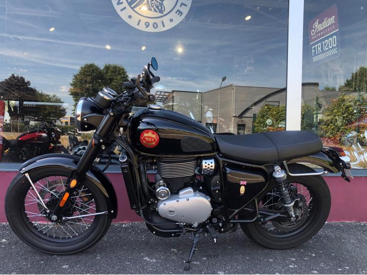 BSA GOLDSTAR 650