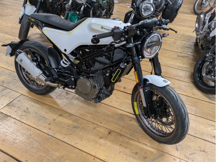 HUSQVARNA 401 VITPILEN A2