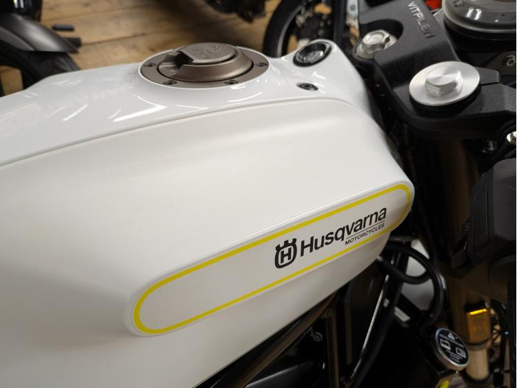 HUSQVARNA 401 VITPILEN A2
