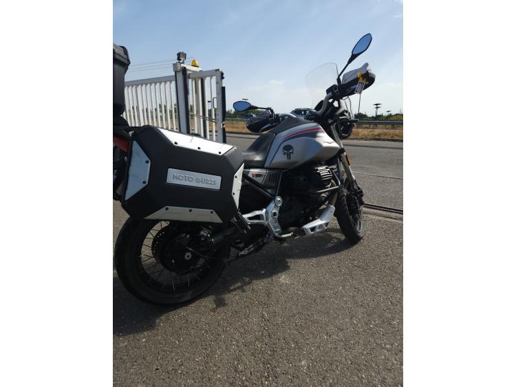 MOTO GUZZI V85 TT 850