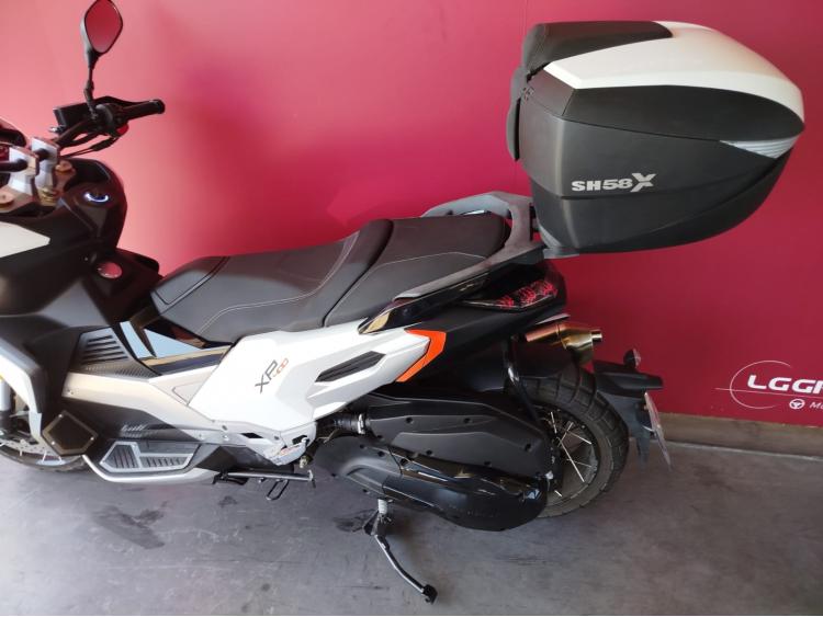 PEUGEOT XP 400 GT + EQUIPEMENTS