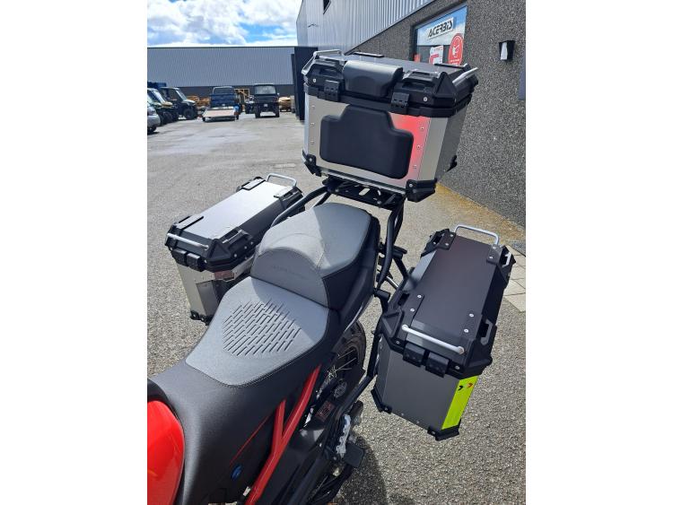 QJ MOTOR SRT 600 SX TOURING + VALISES - NEUVE - 0KM