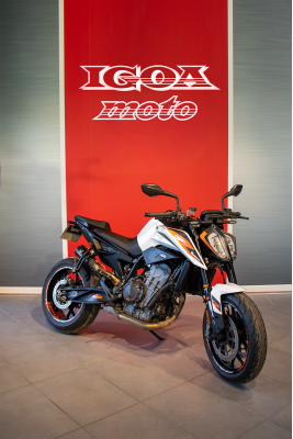 KTM 890 DUKE