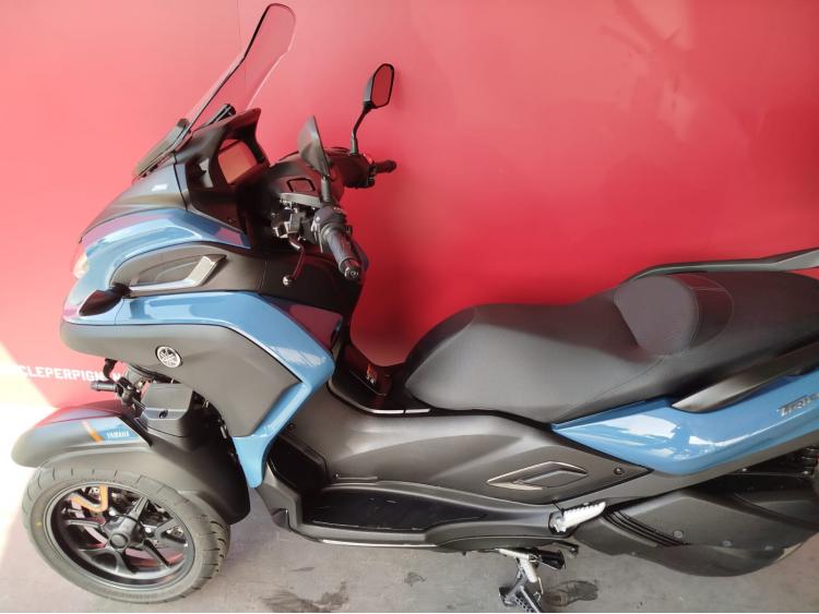 YAMAHA TRICITY 300 + EQUIPEMENTS