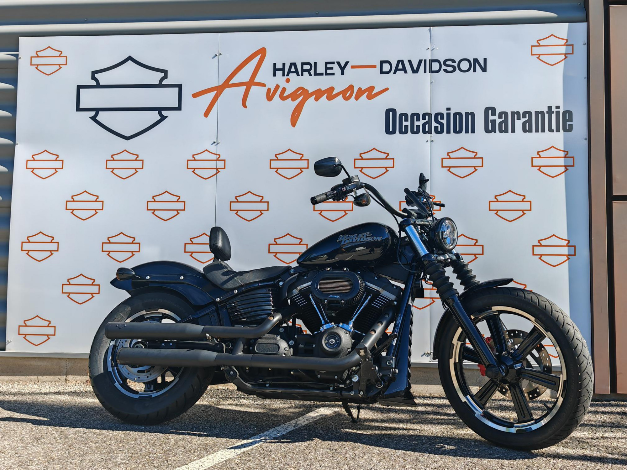 HARLEY-DAVIDSON SOFTAIL STREET BOB 1745