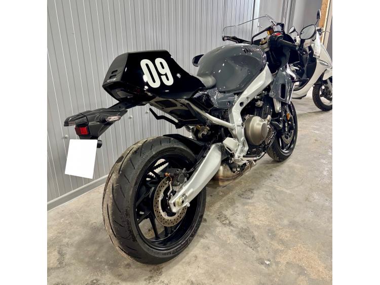 YAMAHA XSR 900 GP