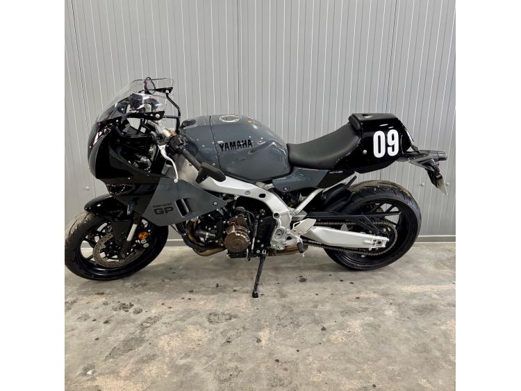 YAMAHA XSR 900 GP