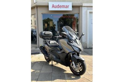 KYMCO AK 550