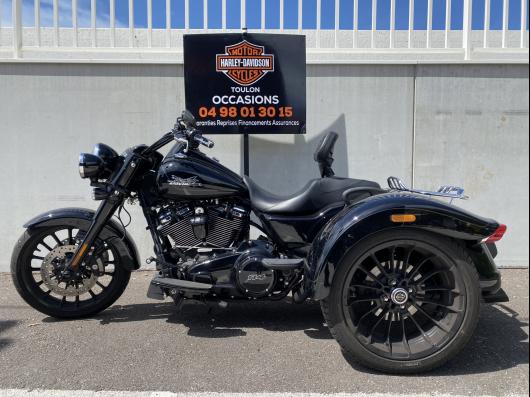 HARLEY-DAVIDSON TRIKE FREEWHEELER 1868