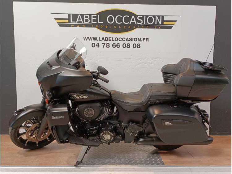 INDIAN ROADMASTER DARK HORSE