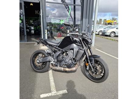 YAMAHA MT-09