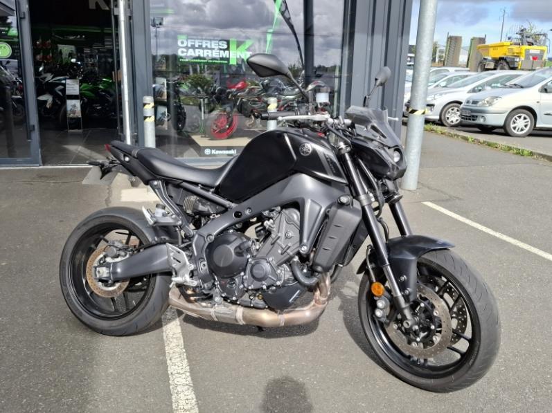 YAMAHA MT-09