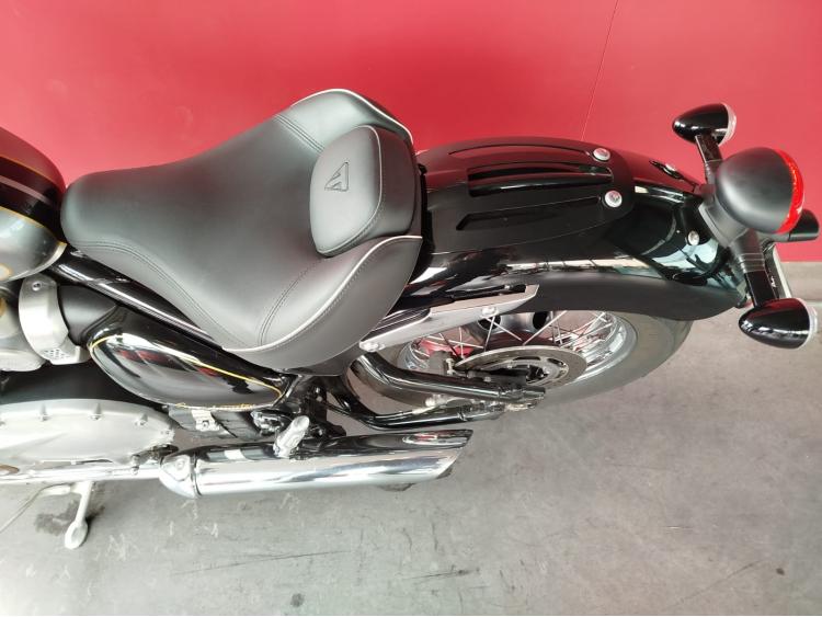 TRIUMPH BONNEVILLE SPEEDMASTER 1200 GOLD LINE Edition