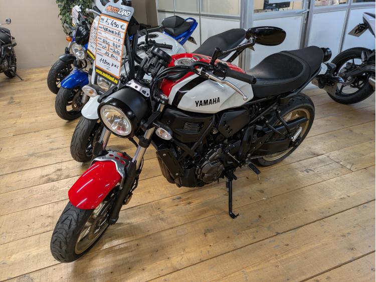 YAMAHA XSR 700
