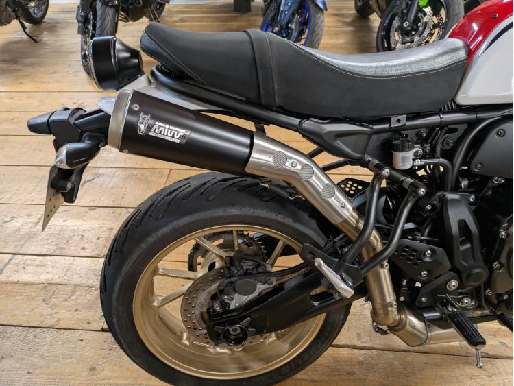 YAMAHA XSR 700