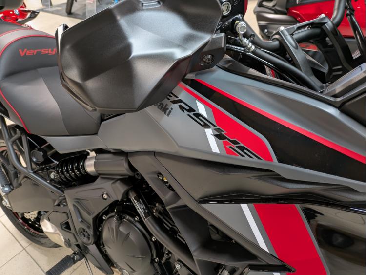 KAWASAKI VERSYS 650 A2*