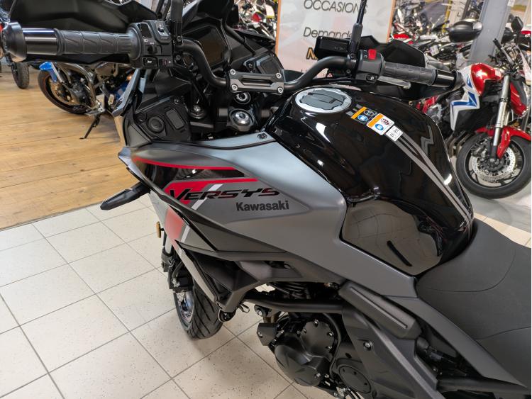 KAWASAKI VERSYS 650 A2*