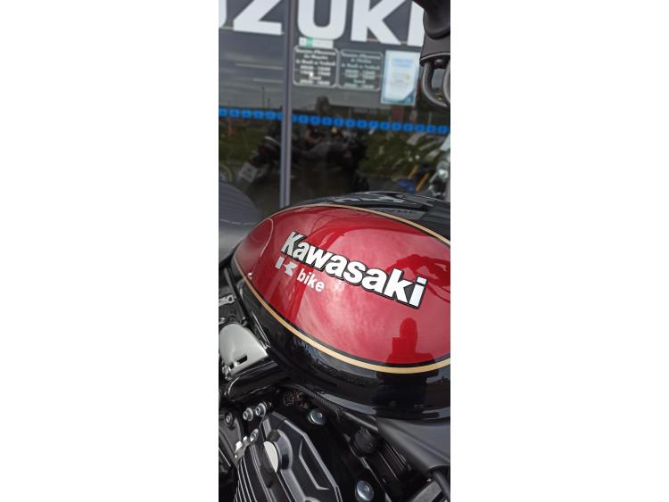 KAWASAKI Z 900 RS