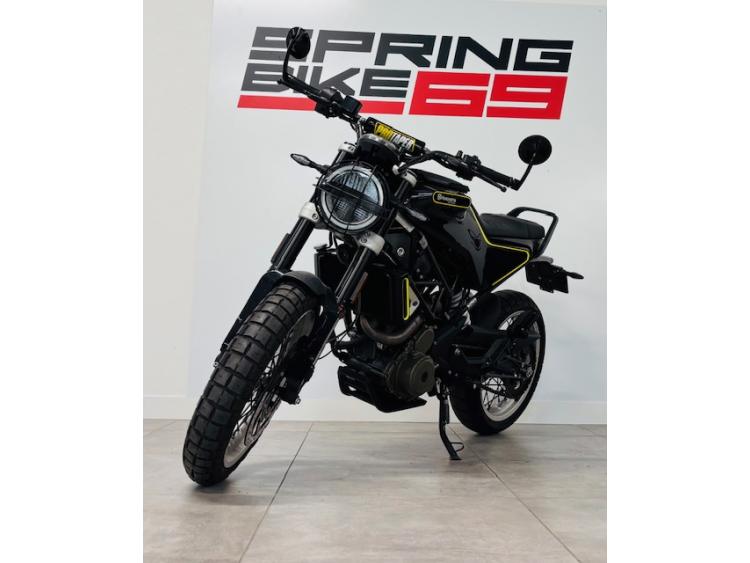 HUSQVARNA SVARTPILEN 401 A2