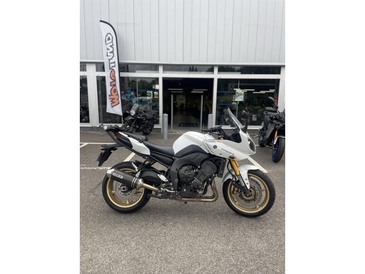 YAMAHA FZ8 S