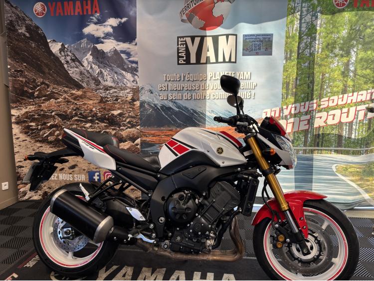 YAMAHA FZ8