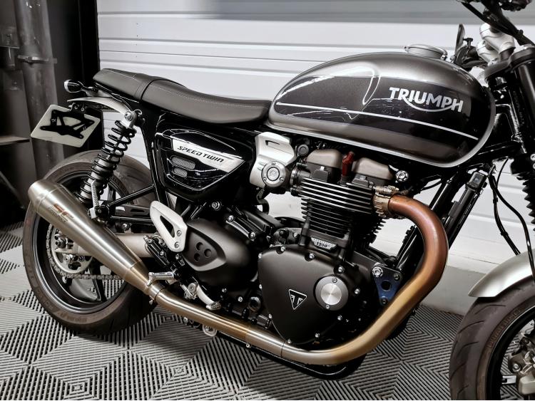 TRIUMPH SPEED TWIN 1200