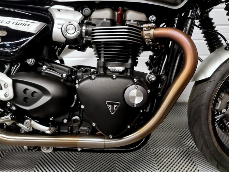 TRIUMPH SPEED TWIN 1200